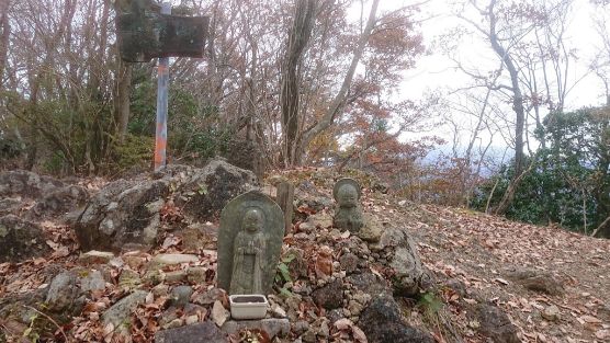 仏果山の仏像