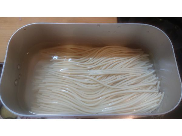 水漬けパスタinメスティン