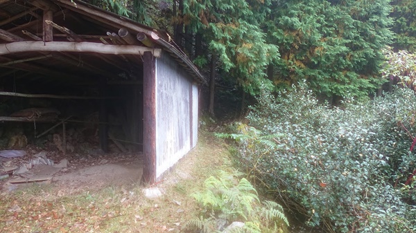 登山口への入り口