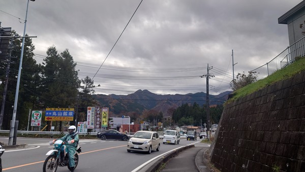 横瀬駅から登山道へ②